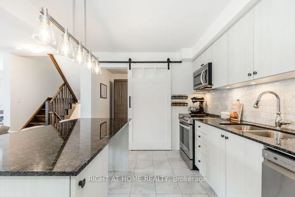 Photo 16 of 20 Andean Lane, Barrie, Rural Barrie Southwest — HOMEH