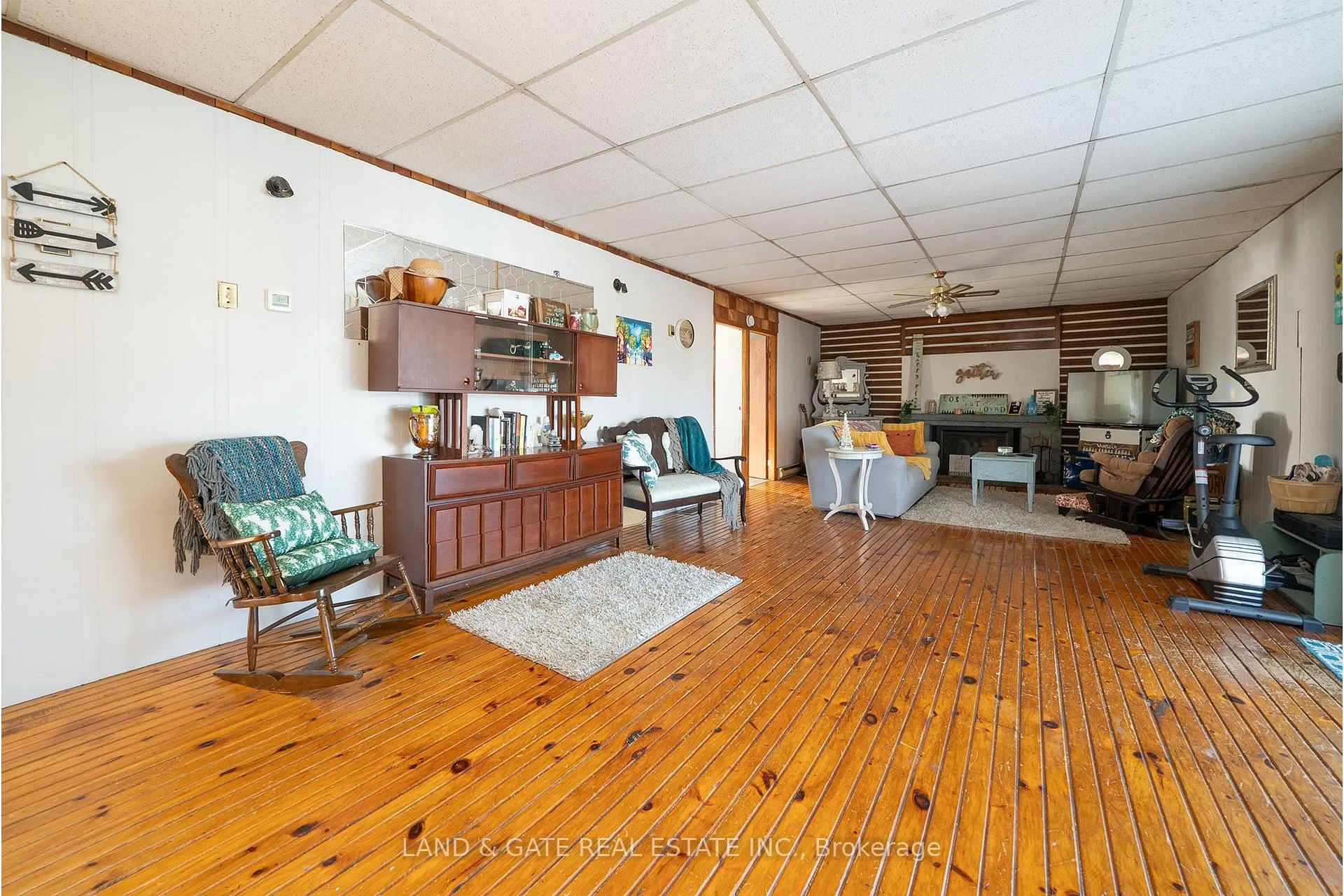 Photo 11 of 40 Tice Crescent, Belleville, Belleville Ward — HOMEH