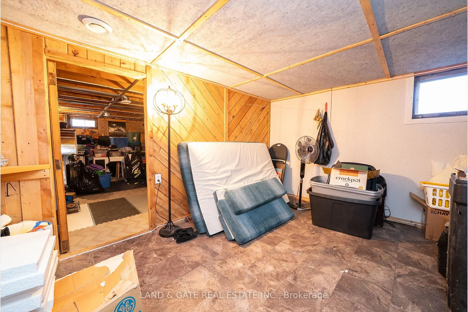 Photo 19 of 40 Tice Crescent, Belleville, Belleville Ward — HOMEH
