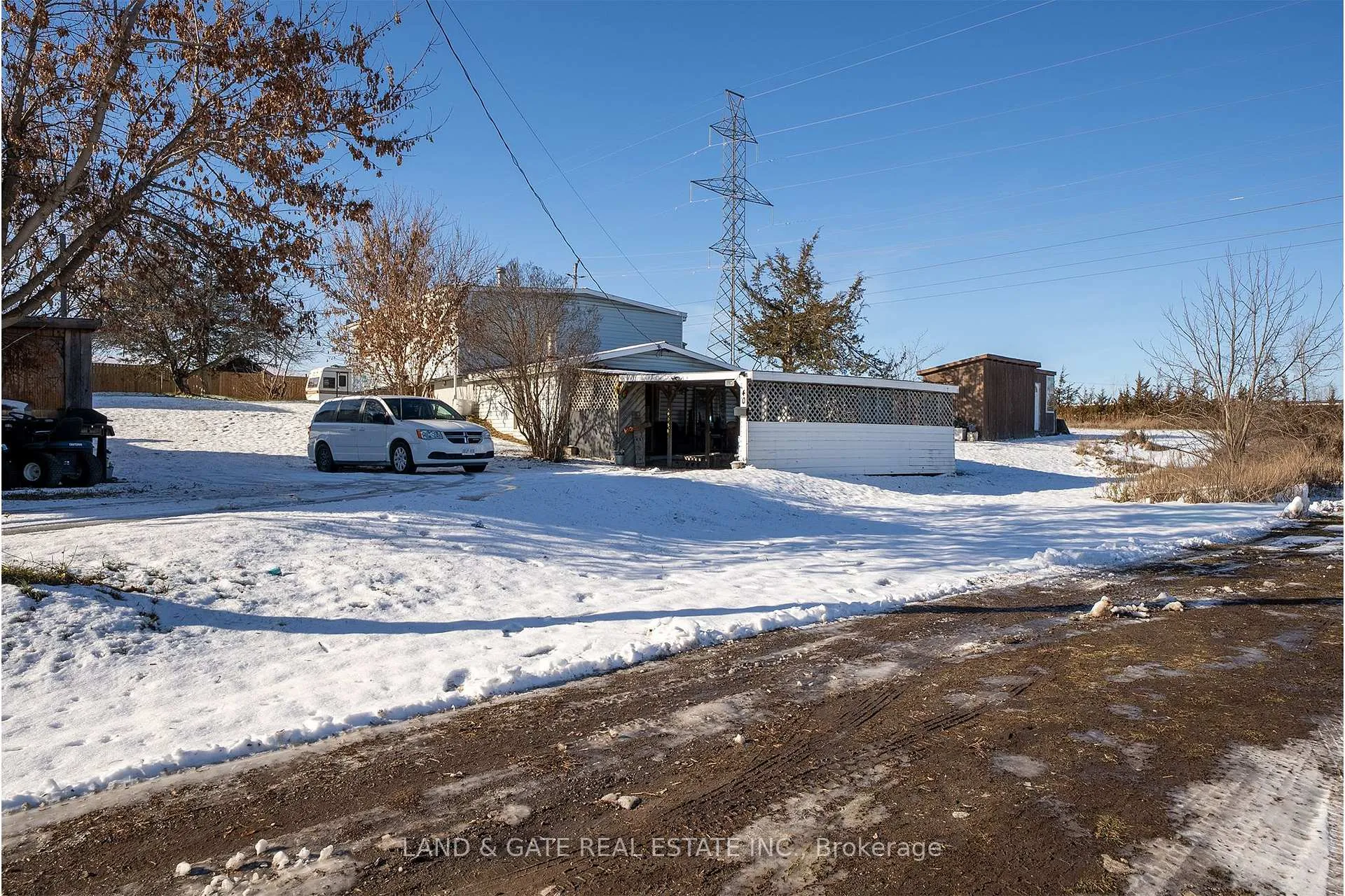 Photo 25 of 40 Tice Crescent, Belleville, Belleville Ward — HOMEH