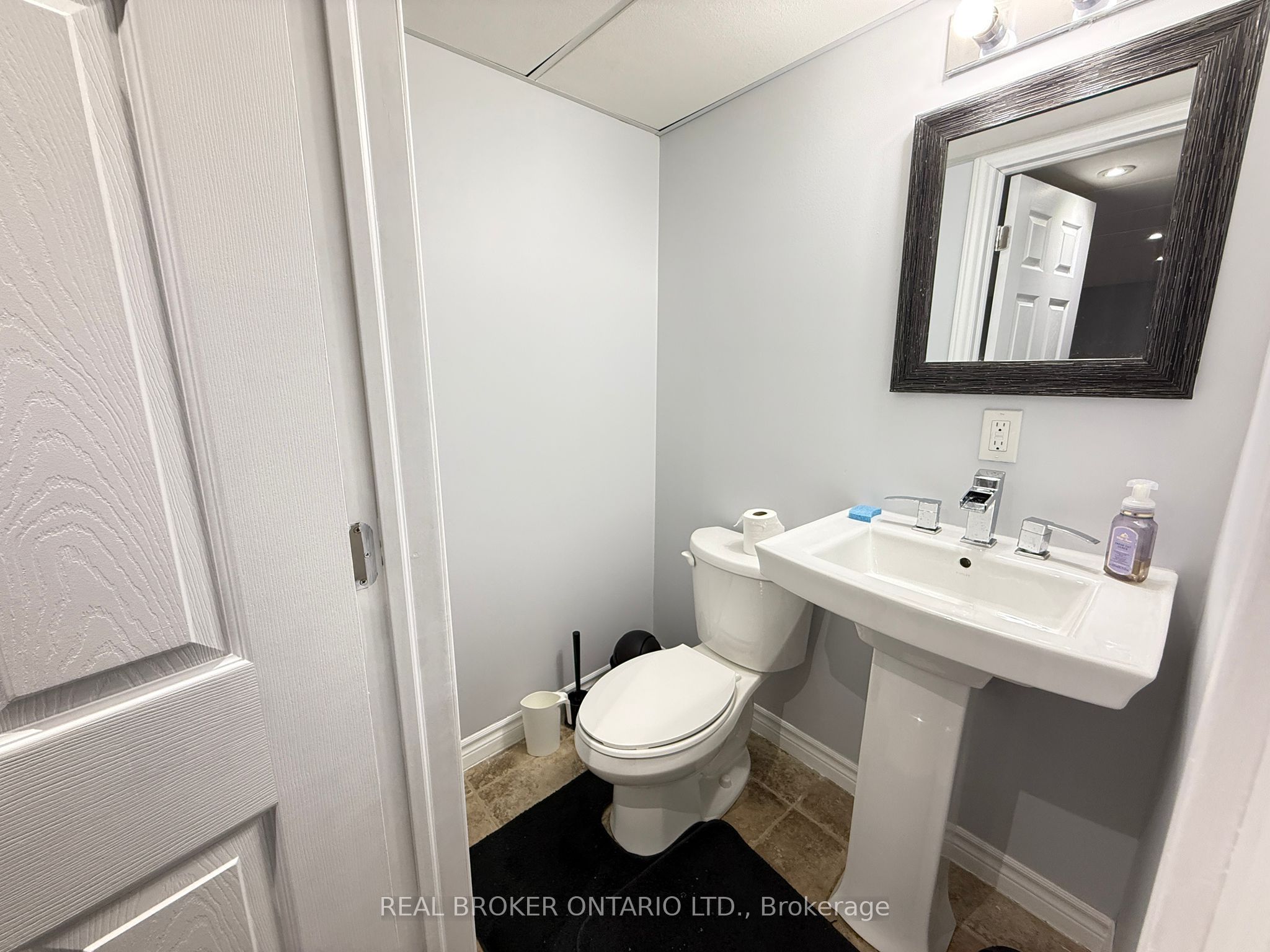 Photo 41 of 157 Bathgate Crescent, Clarington, Courtice — HOMEH