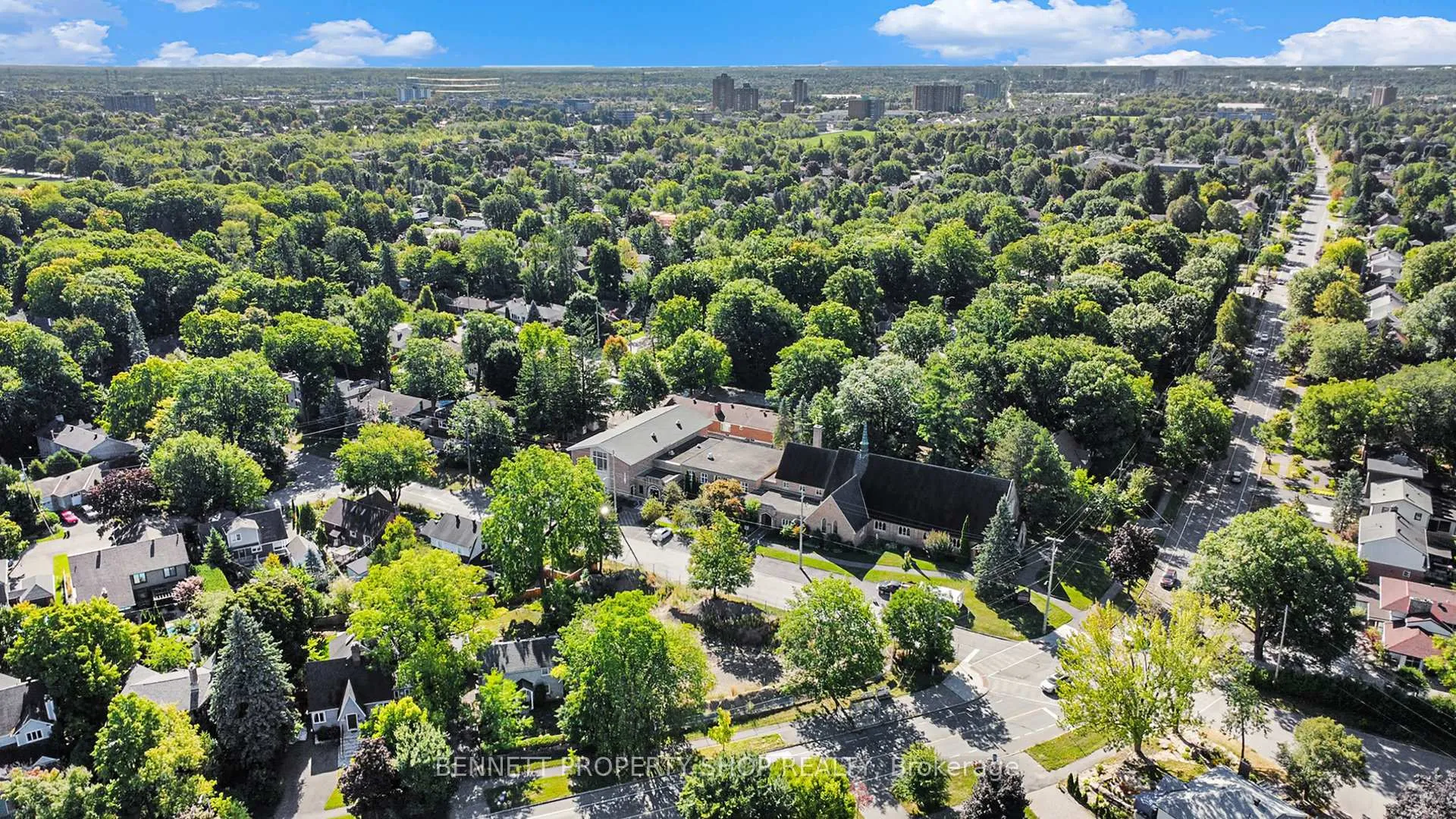 Photo 15 of 253 Cunningham Avenue, Ottawa, Alta Vista/Faircrest Heights — HOMEH