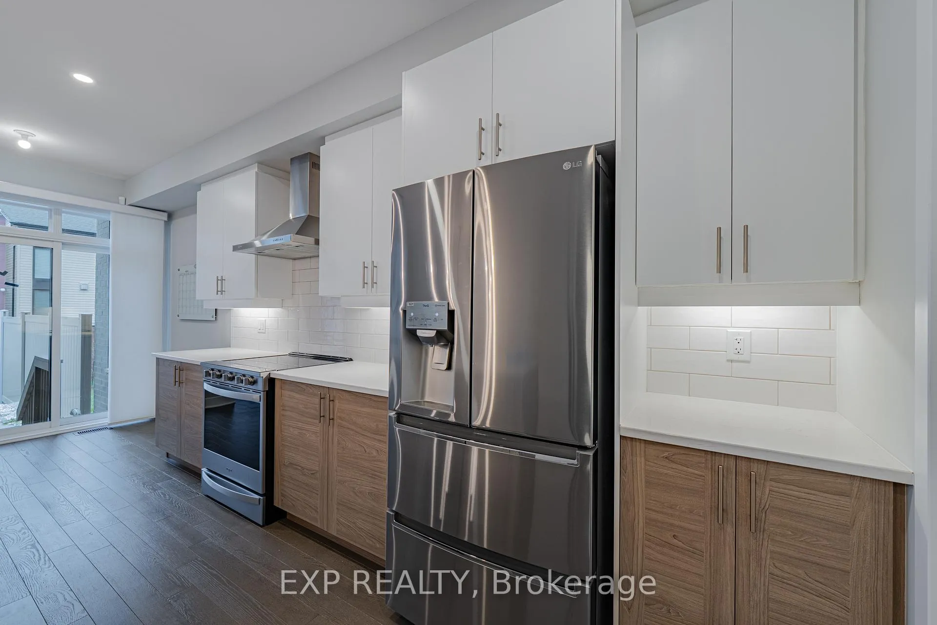 Photo 14 of 1082 Lunar Glow Crescent, Ottawa, Riverside South/Gloucester Glen — HOMEH