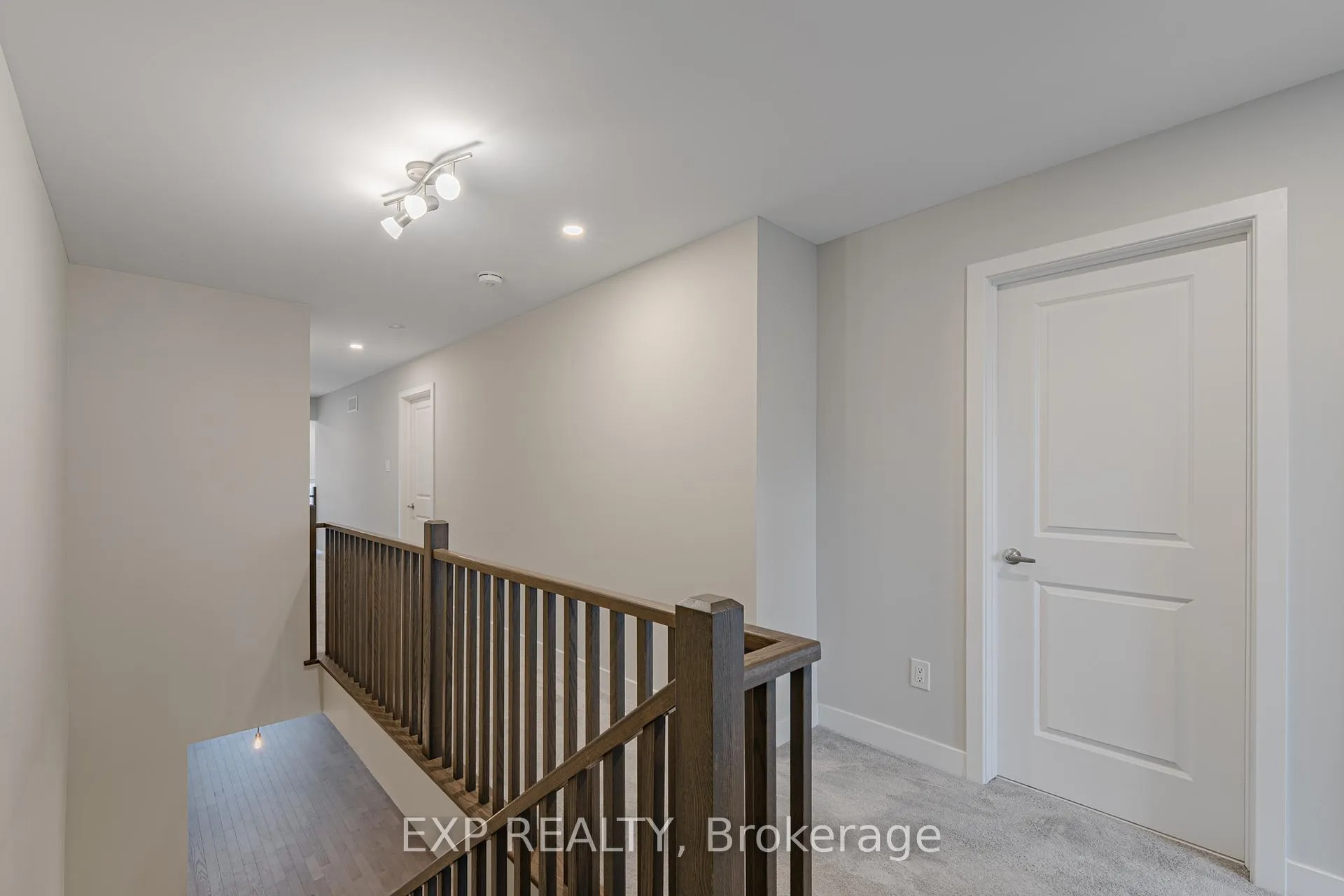 Photo 18 of 1082 Lunar Glow Crescent, Ottawa, Riverside South/Gloucester Glen — HOMEH