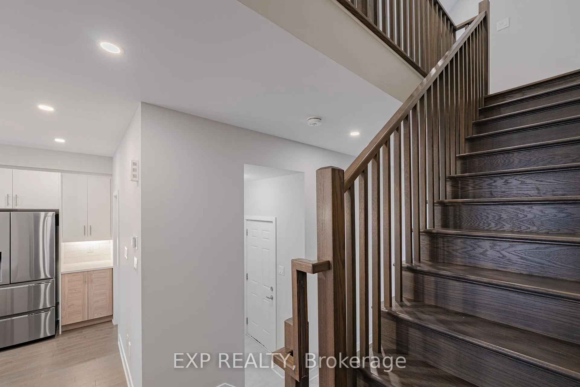 Photo 32 of 1082 Lunar Glow Crescent, Ottawa, Riverside South/Gloucester Glen — HOMEH