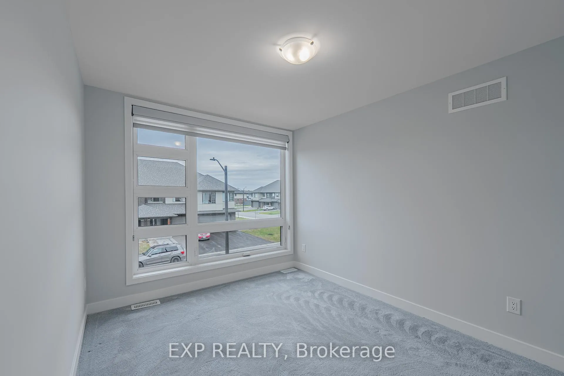 Photo 36 of 1082 Lunar Glow Crescent, Ottawa, Riverside South/Gloucester Glen — HOMEH