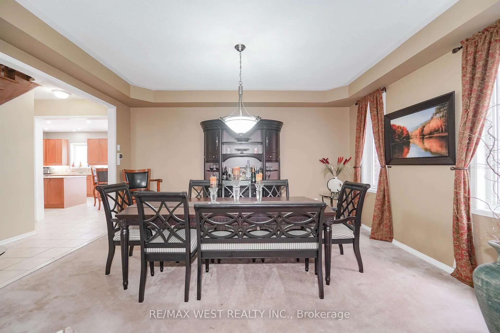 Photo 4 of 29 O'shea Crescent, Ajax, Northwest Ajax — HOMEH