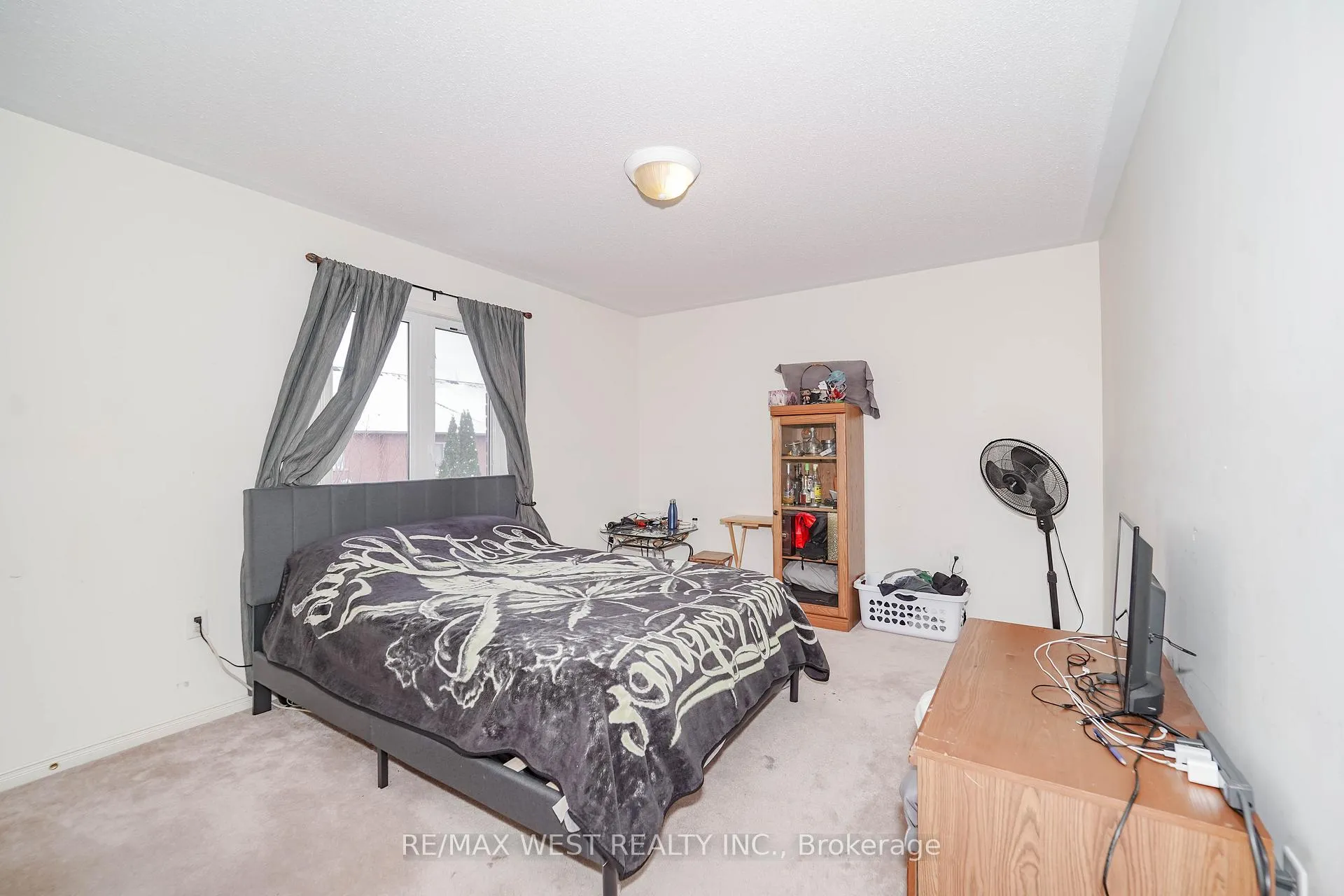 Photo 11 of 29 O'shea Crescent, Ajax, Northwest Ajax — HOMEH