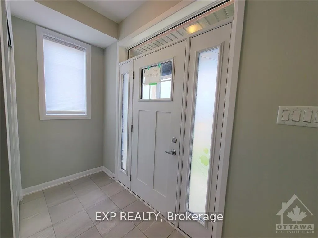 Photo 3 of 65 Teelin Circle, Ottawa, Barrhaven - Half Moon Bay — HOMEH