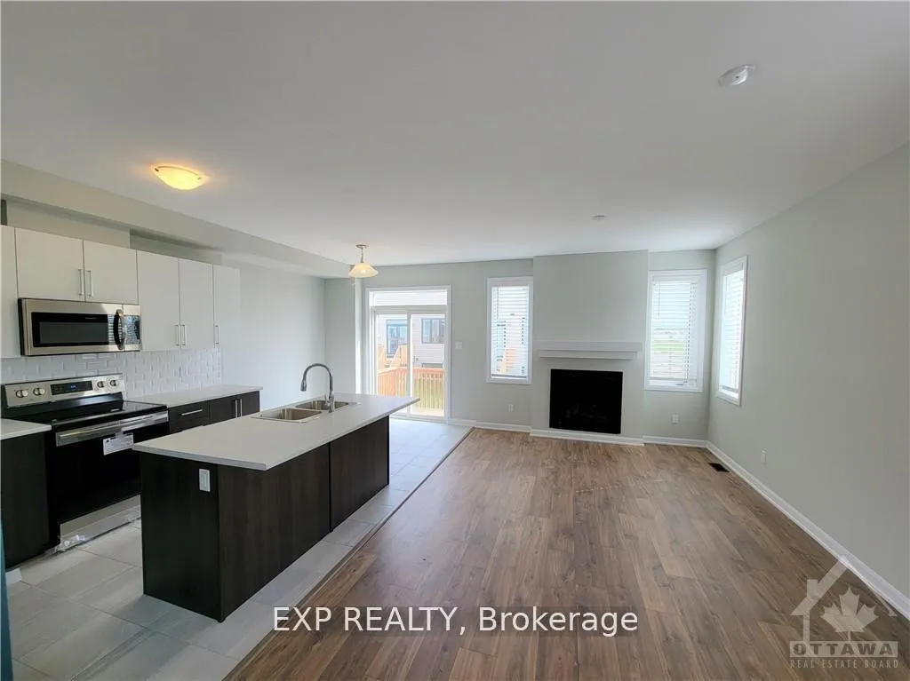 Photo 8 of 65 Teelin Circle, Ottawa, Barrhaven - Half Moon Bay — HOMEH