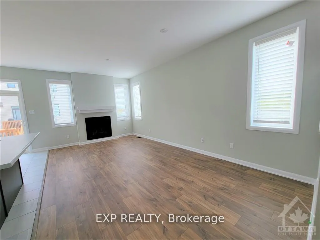 Photo 9 of 65 Teelin Circle, Ottawa, Barrhaven - Half Moon Bay — HOMEH
