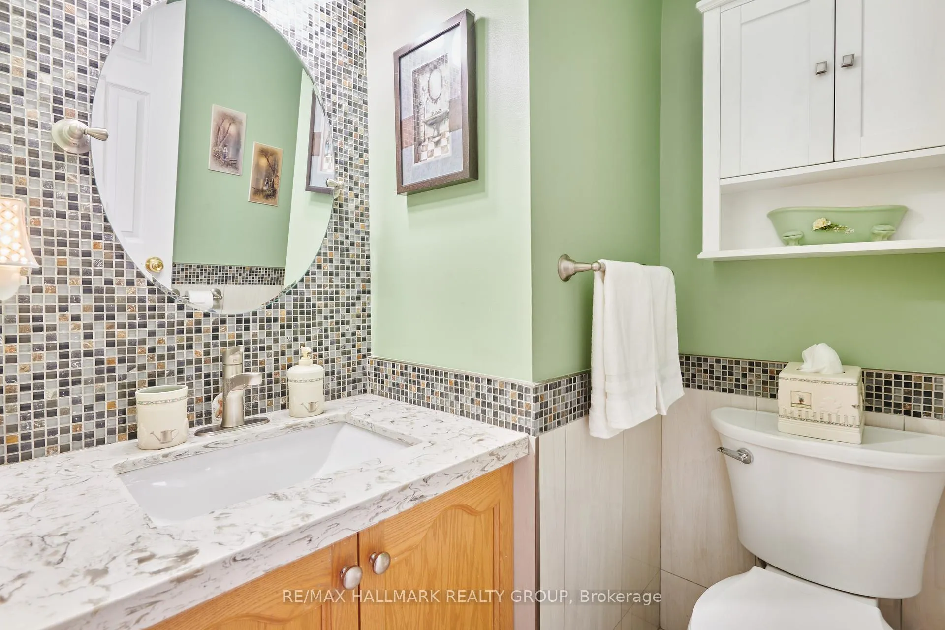 Photo 17 of 56 Roseanne Lane, Ottawa, Blackburn Hamlet (South) — HOMEH