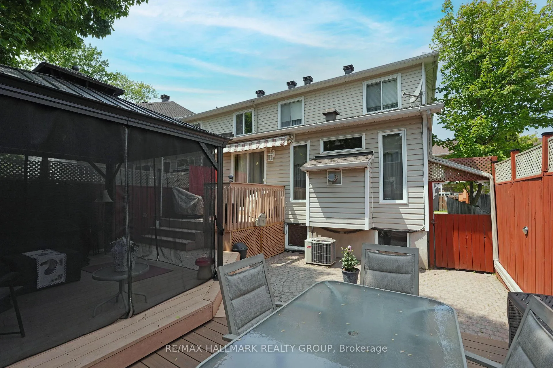 Photo 27 of 56 Roseanne Lane, Ottawa, Blackburn Hamlet (South) — HOMEH