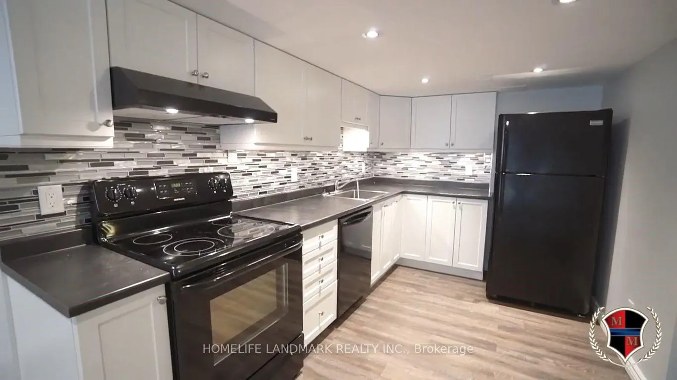Photo 4 of 11 Whitbread Crescent, Ajax, Northeast Ajax — HOMEH