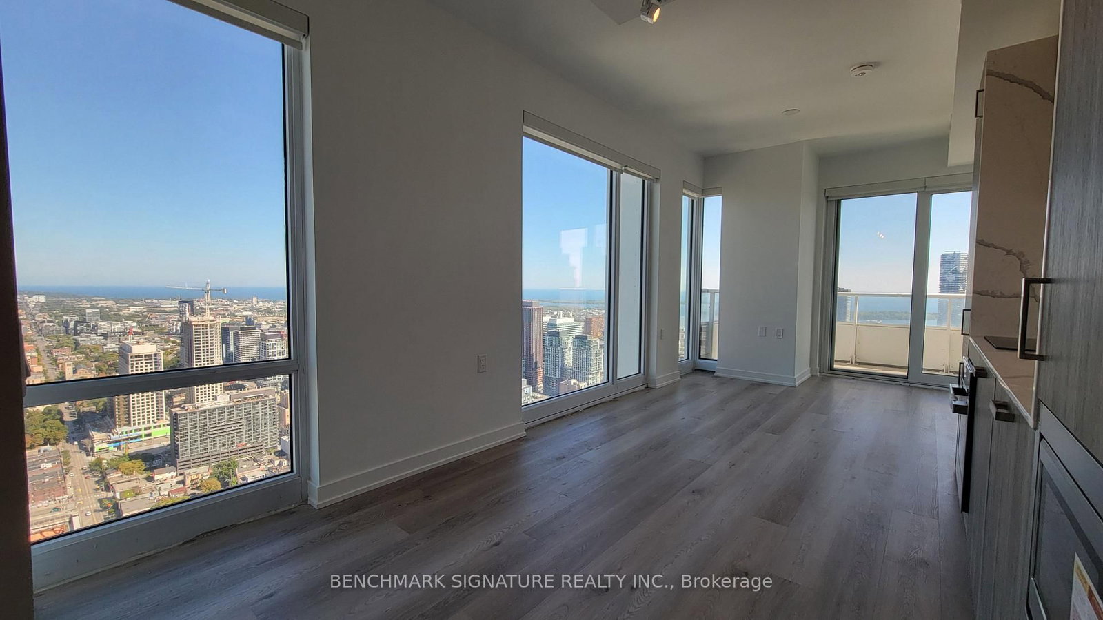 Photo 3 of Unit 4503, 88 Queen St E, Toronto, Church-Yonge Corridor — HOMEH