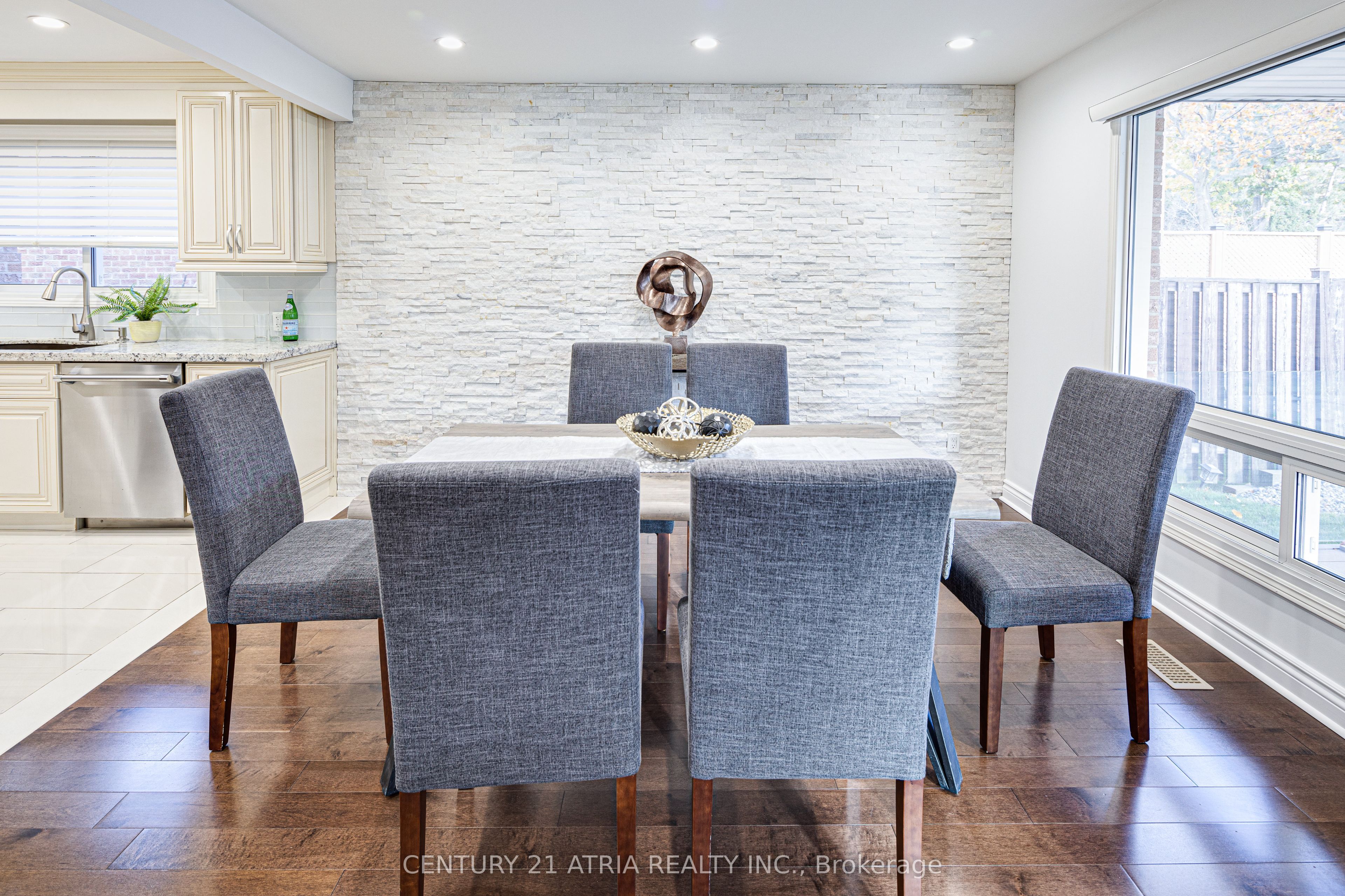 Photo 47 of 15 Dewitt Court, Markham, Sherwood-Amberglen — HOMEH