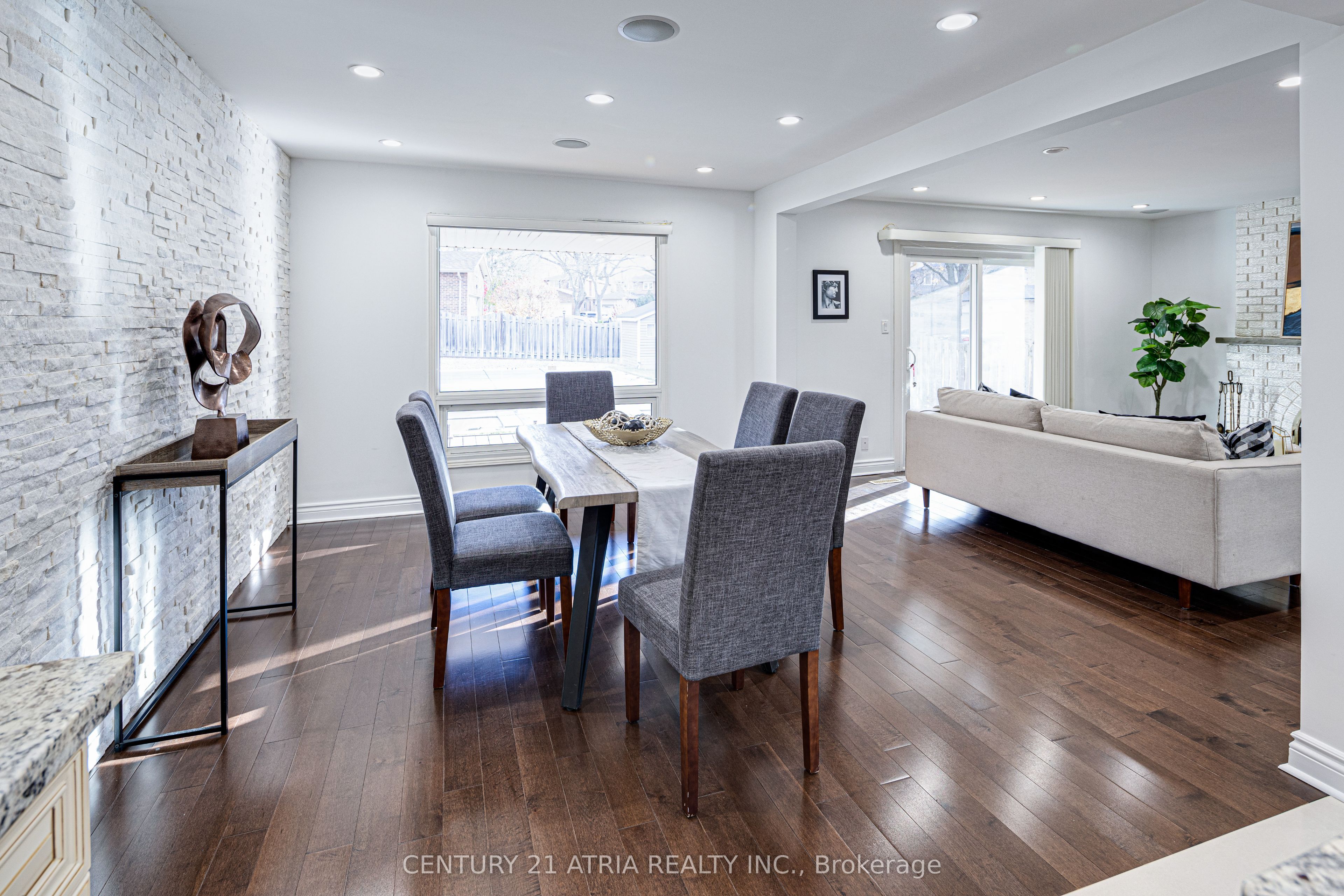 Photo 48 of 15 Dewitt Court, Markham, Sherwood-Amberglen — HOMEH