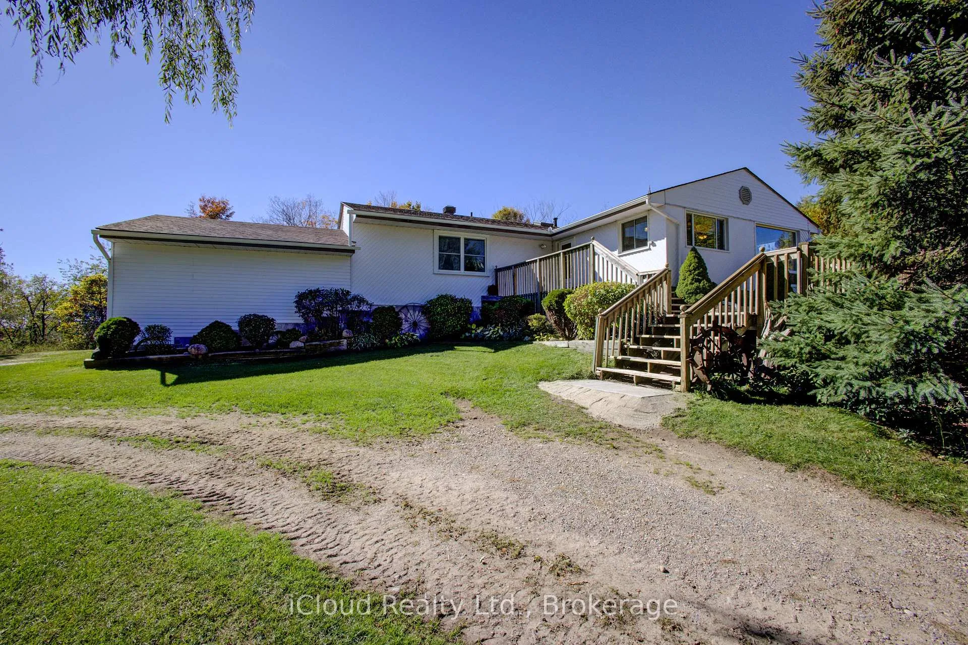 Photo 121 of 29 Grand View Road, Amaranth, Rural Amaranth — HOMEH