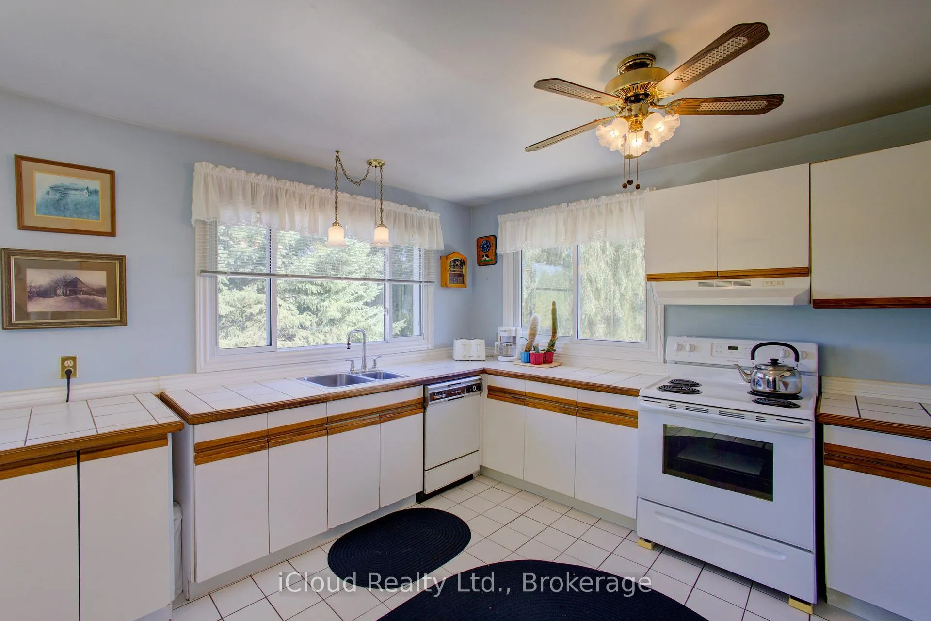 Photo 232 of 29 Grand View Road, Amaranth, Rural Amaranth — HOMEH