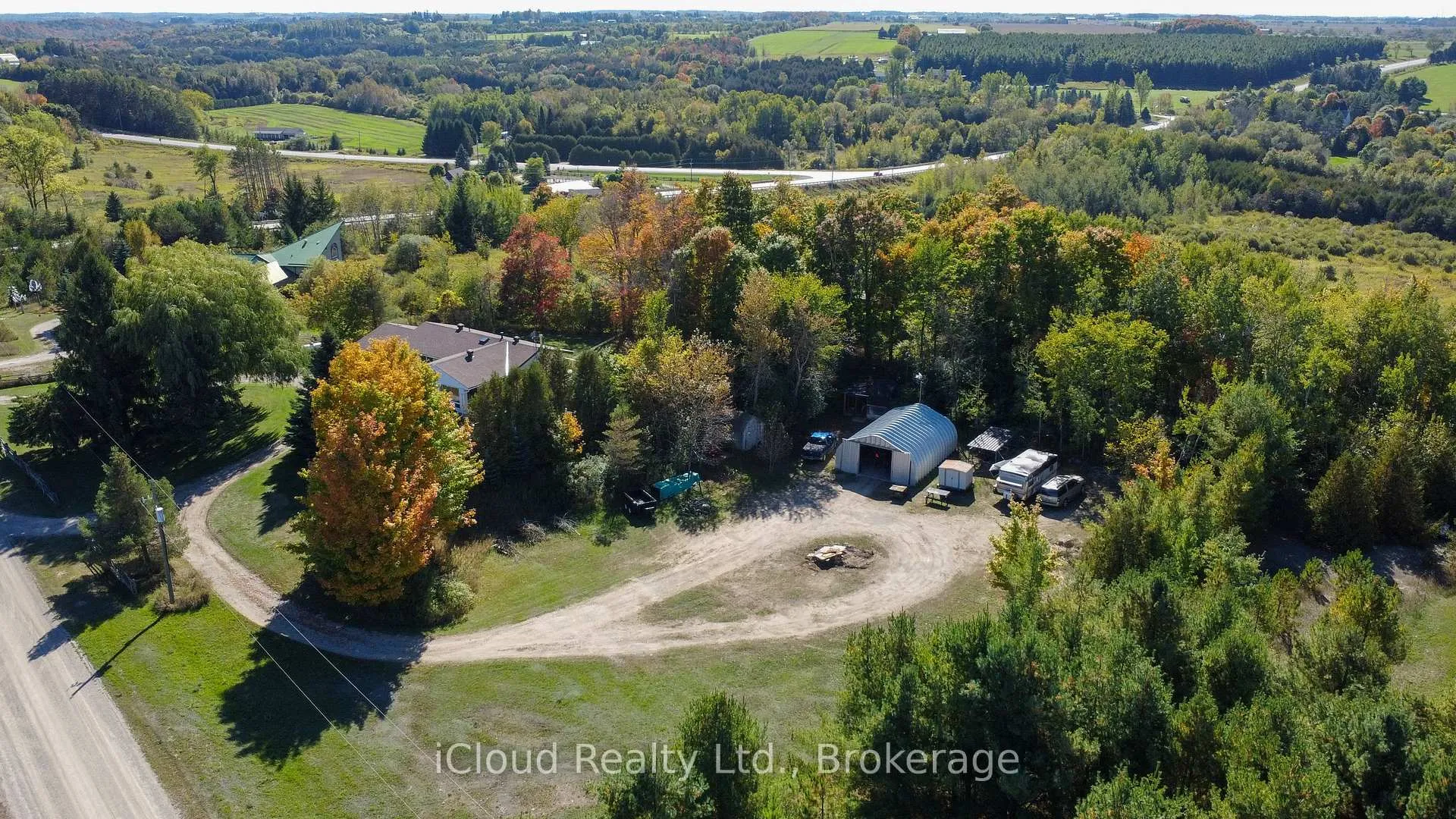 Photo 534 of 29 Grand View Road, Amaranth, Rural Amaranth — HOMEH