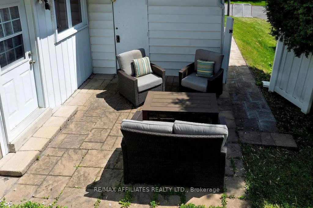 Photo 33 of 22 Red Maple Crescent, Ottawa, Blackburn Hamlet — HOMEH