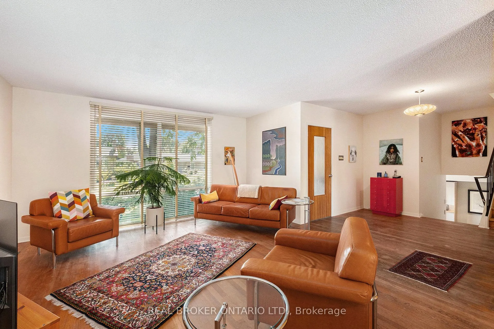 Photo 5 of 805 Nicholson Avenue, Ottawa, Mooneys Bay/Riverside Park — HOMEH