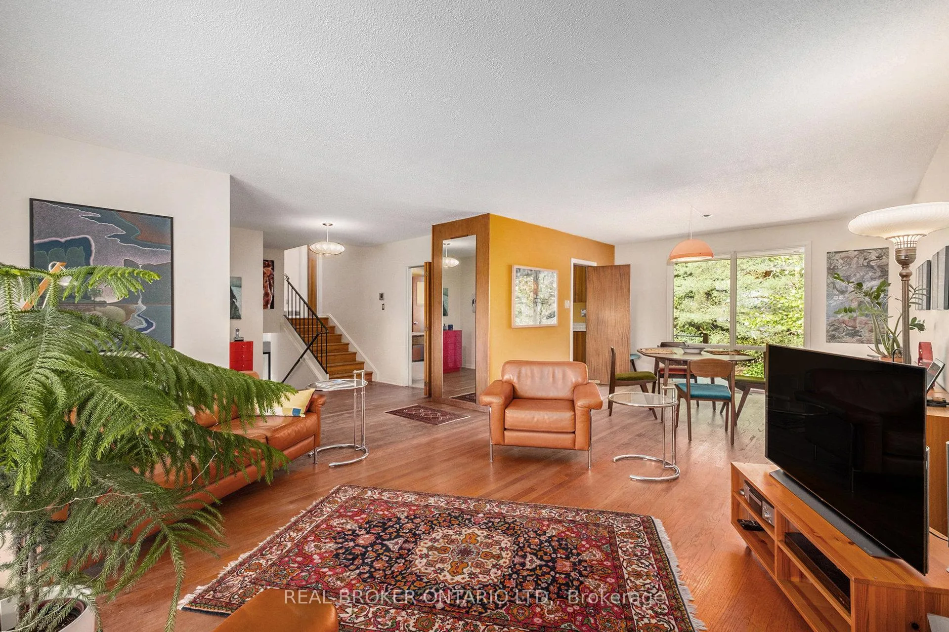 Photo 6 of 805 Nicholson Avenue, Ottawa, Mooneys Bay/Riverside Park — HOMEH