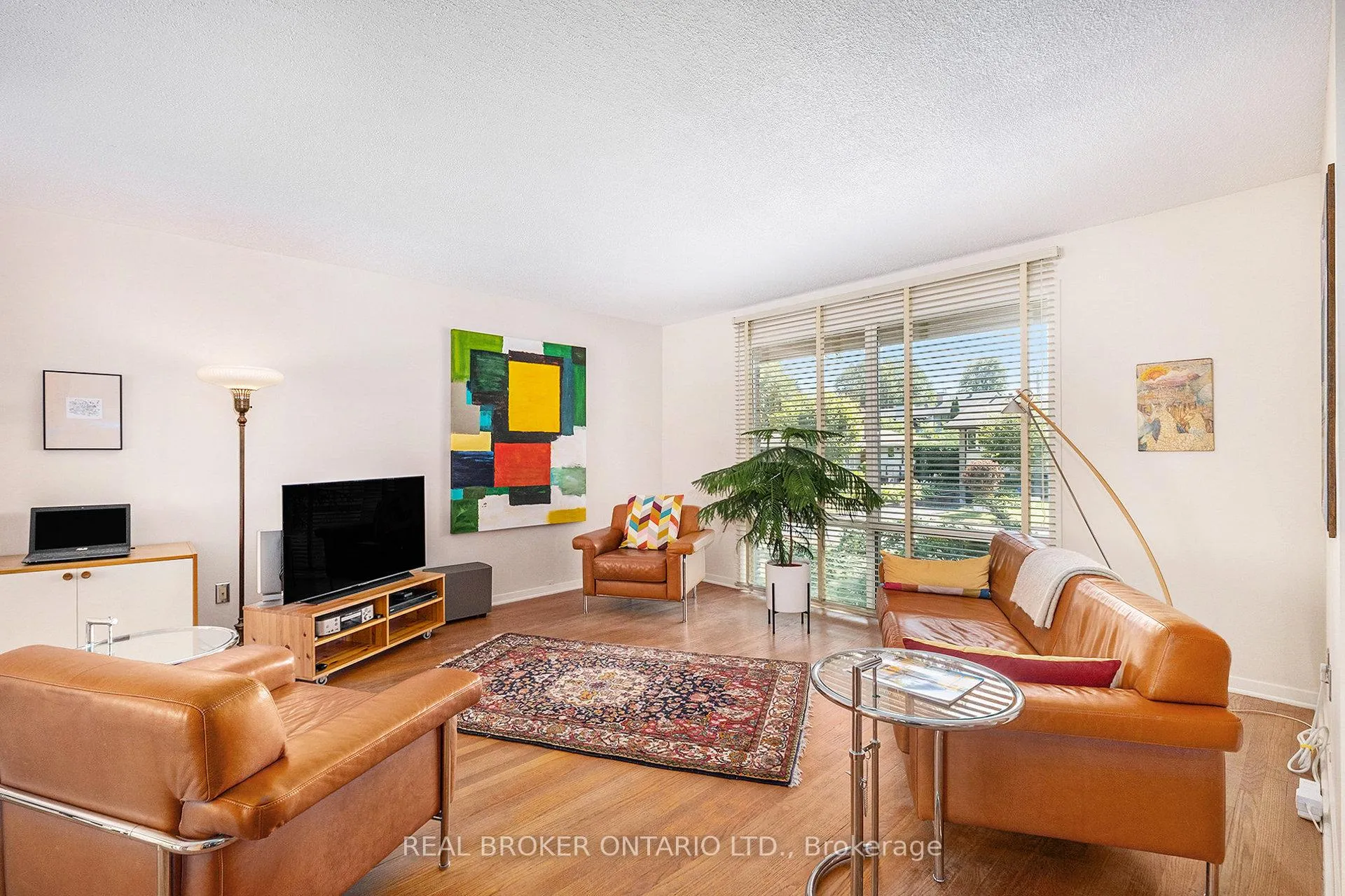 Photo 8 of 805 Nicholson Avenue, Ottawa, Mooneys Bay/Riverside Park — HOMEH