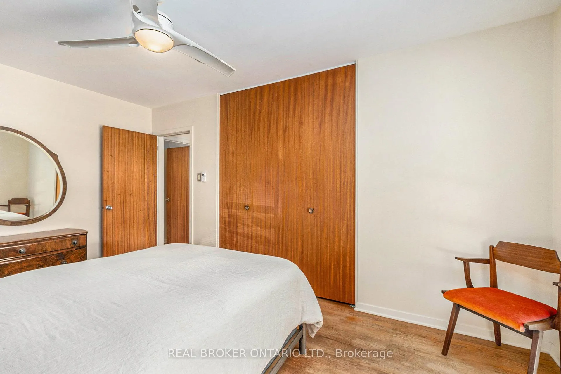 Photo 15 of 805 Nicholson Avenue, Ottawa, Mooneys Bay/Riverside Park — HOMEH