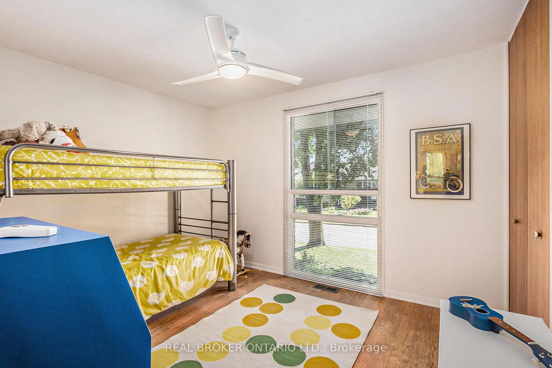 Photo 16 of 805 Nicholson Avenue, Ottawa, Mooneys Bay/Riverside Park — HOMEH