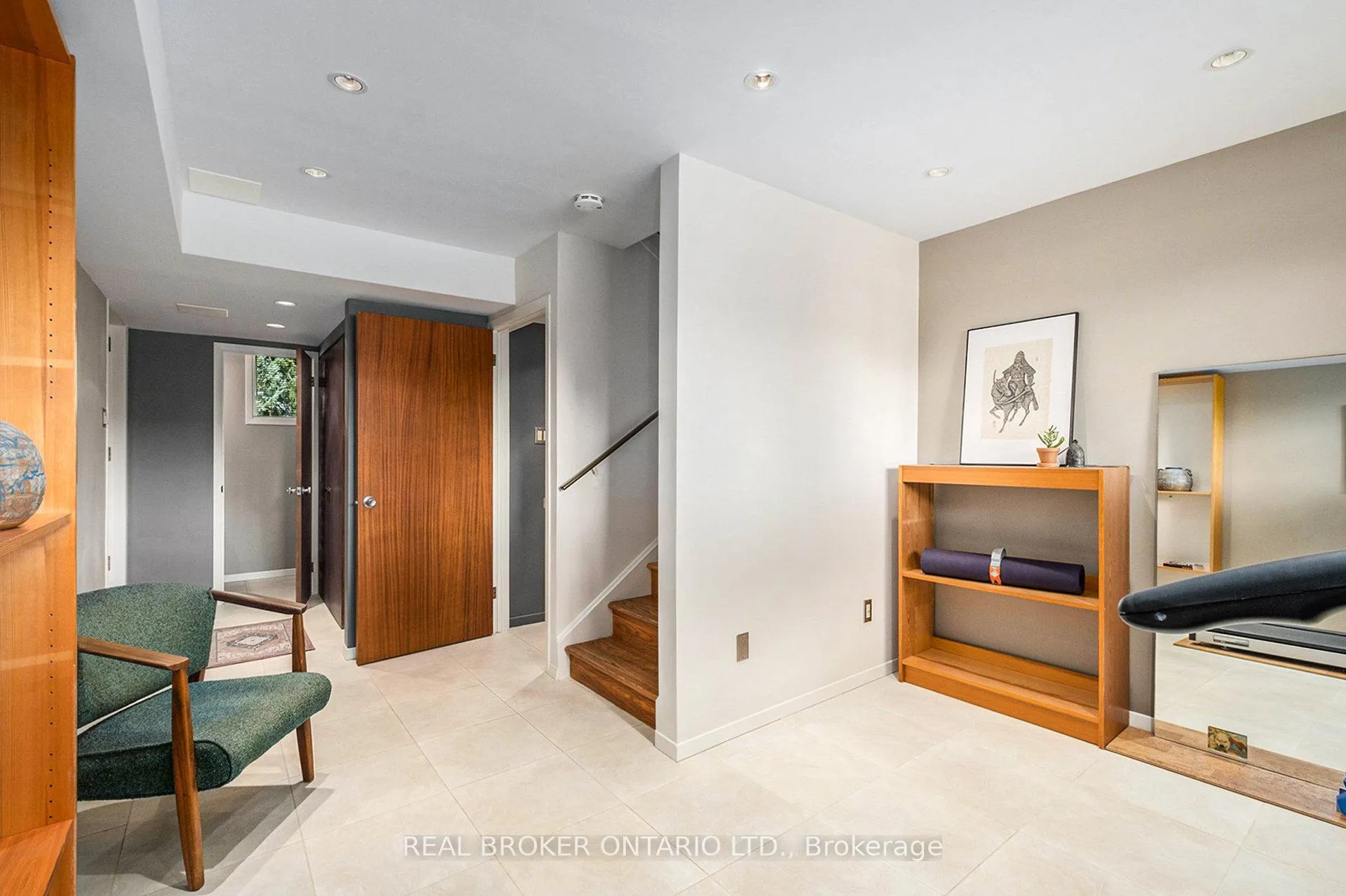 Photo 21 of 805 Nicholson Avenue, Ottawa, Mooneys Bay/Riverside Park — HOMEH