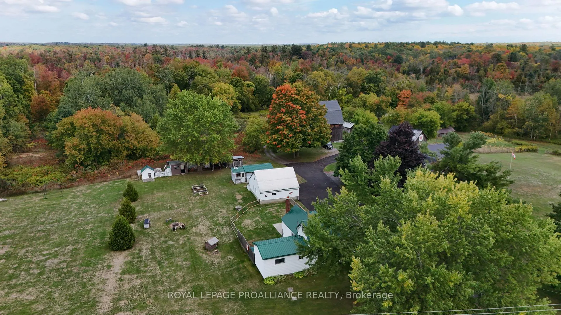 Photo 3 of 310 Old Madoc Road, Belleville, Thurlow Ward — HOMEH