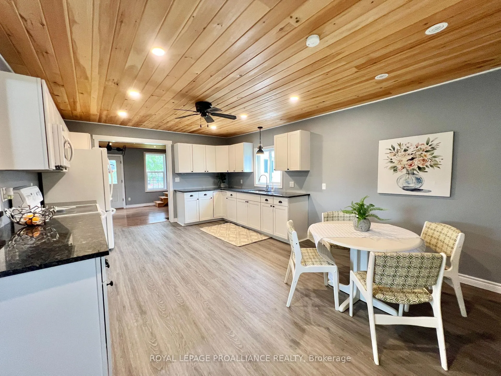 Photo 12 of 310 Old Madoc Road, Belleville, Thurlow Ward — HOMEH