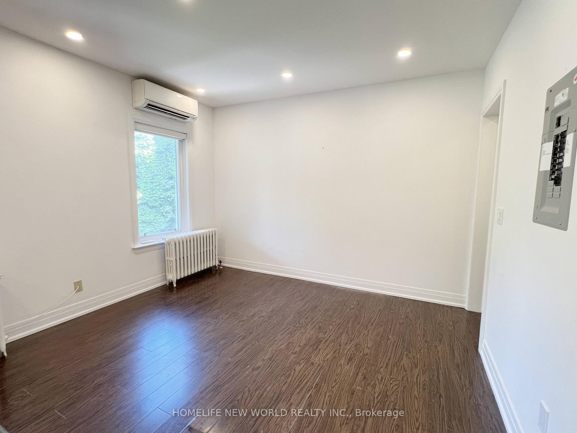 Photo 5 of Unit 2, 331 Grace Street, Toronto, Palmerston-Little Italy — HOMEH