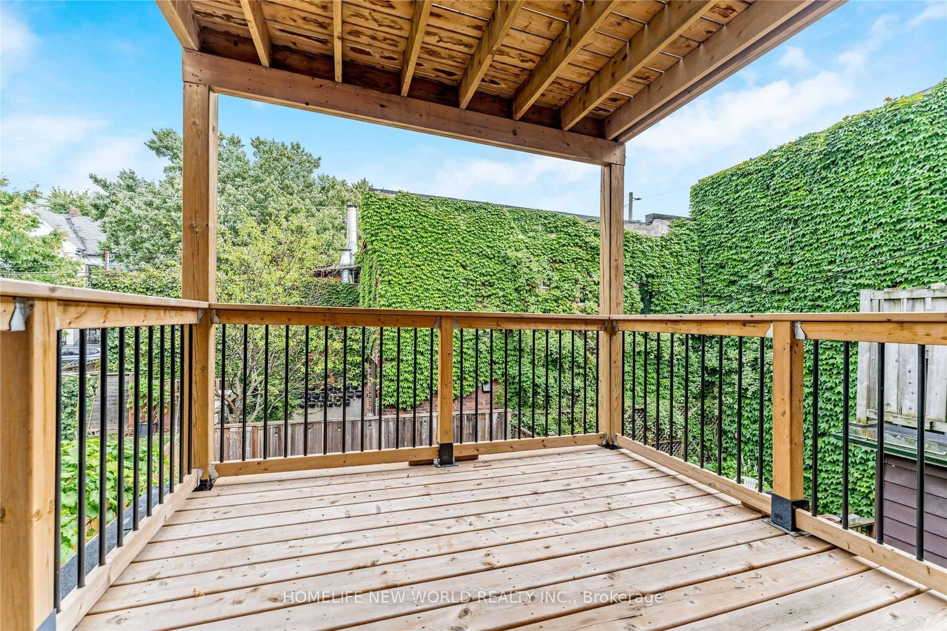 Photo 6 of Unit 2, 331 Grace Street, Toronto, Palmerston-Little Italy — HOMEH