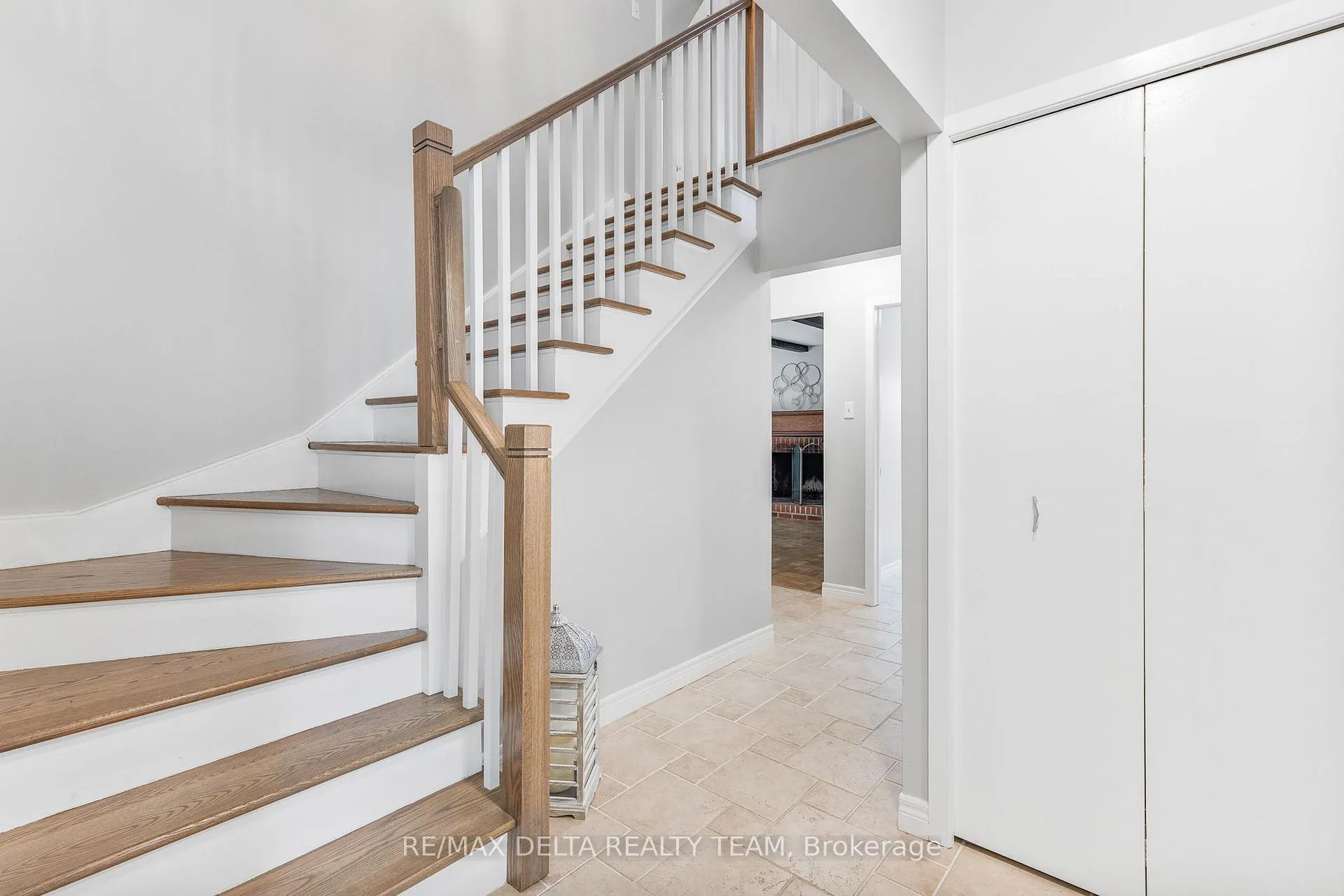 Photo 3 of 27 Burndale Road, Ottawa, Blackburn Hamlet — HOMEH