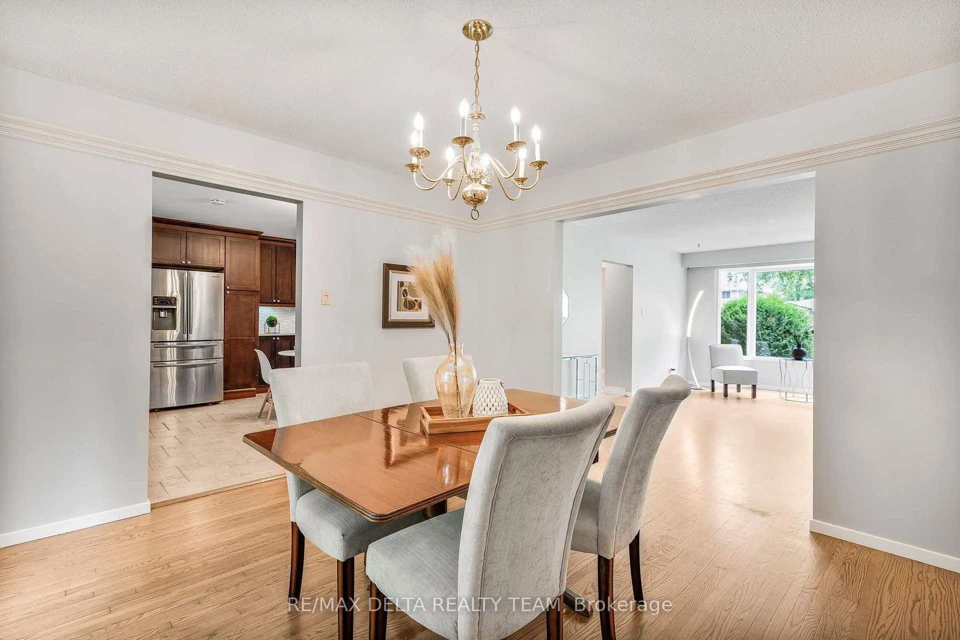 Photo 7 of 27 Burndale Road, Ottawa, Blackburn Hamlet — HOMEH