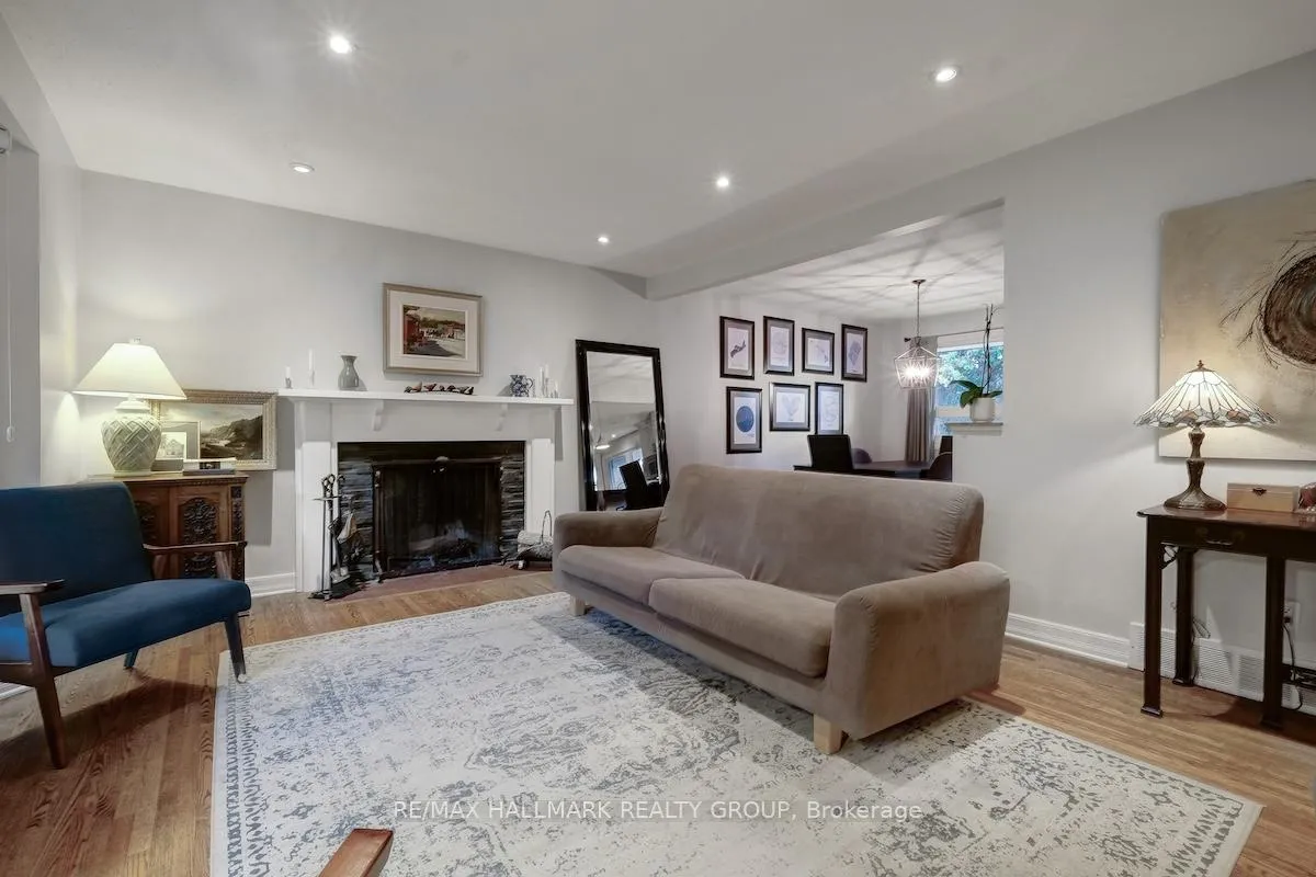 Photo 6 of 599 Duff Crescent, Ottawa, Beacon Hill North — HOMEH
