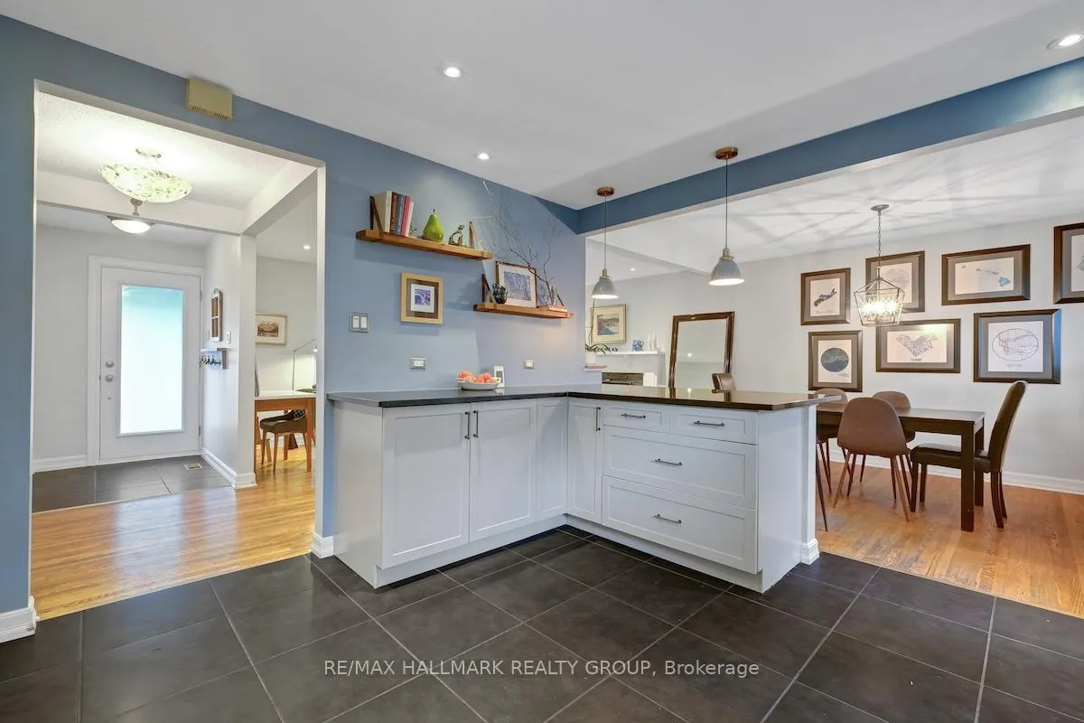Photo 13 of 599 Duff Crescent, Ottawa, Beacon Hill North — HOMEH