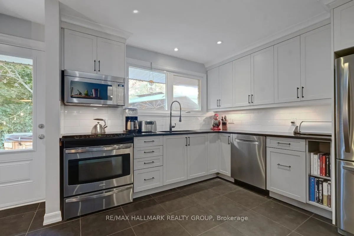 Photo 16 of 599 Duff Crescent, Ottawa, Beacon Hill North — HOMEH