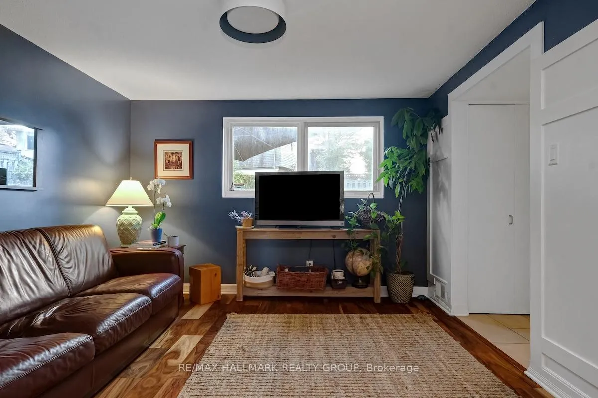 Photo 21 of 599 Duff Crescent, Ottawa, Beacon Hill North — HOMEH