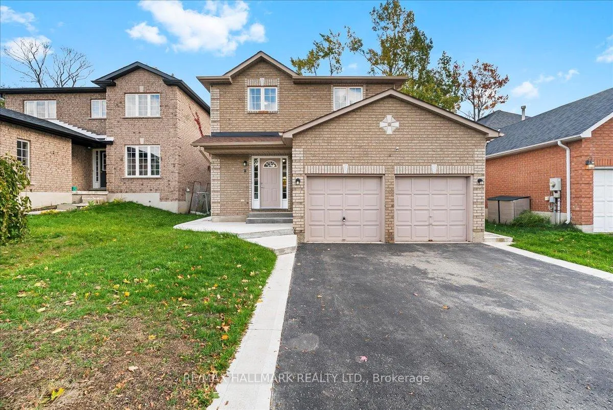 Photo 1 of 3 Masters Drive, Barrie, East Bayfield — HOMEH