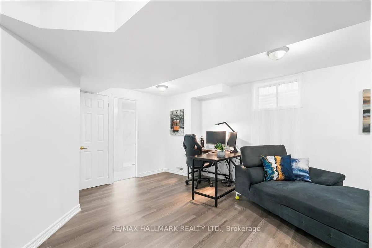 Photo 31 of 3 Masters Drive, Barrie, East Bayfield — HOMEH