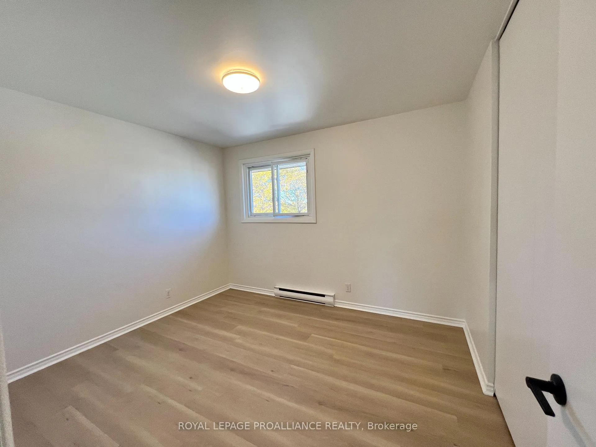 Photo 7 of Unit 3, 3 Glenarden Crescent, Belleville, Belleville Ward — HOMEH
