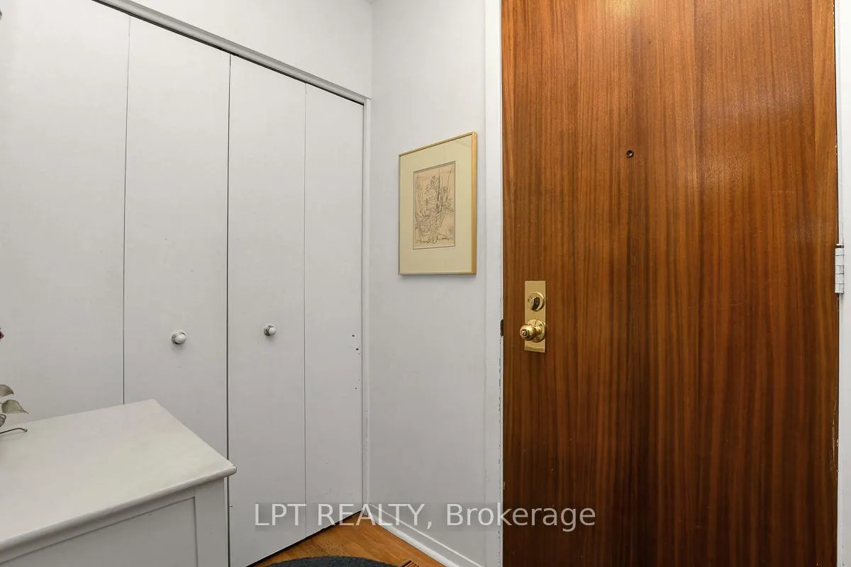 Photo 5 of 3008 McCarthy Road, Ottawa, Riverside Park South — HOMEH