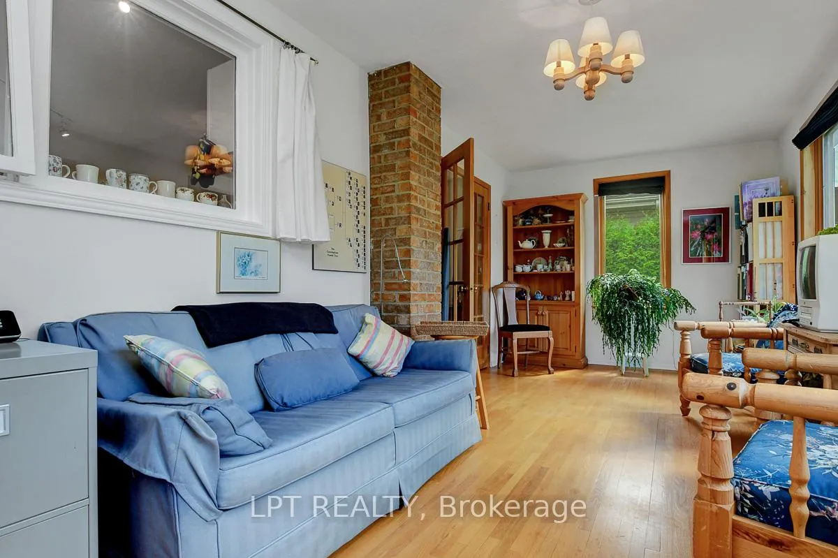 Photo 24 of 3008 McCarthy Road, Ottawa, Riverside Park South — HOMEH