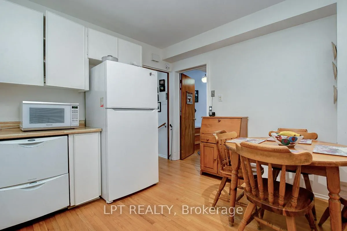 Photo 30 of 3008 McCarthy Road, Ottawa, Riverside Park South — HOMEH
