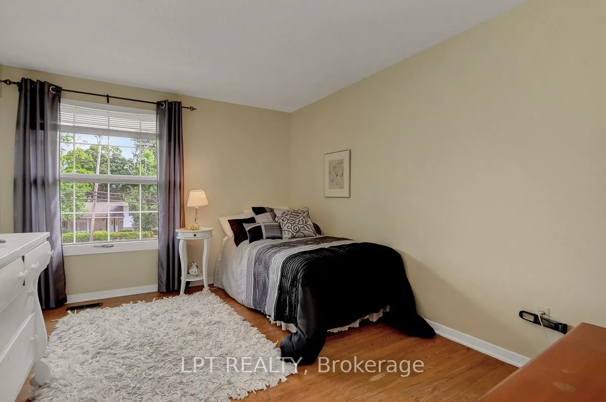 Photo 48 of 3008 McCarthy Road, Ottawa, Riverside Park South — HOMEH