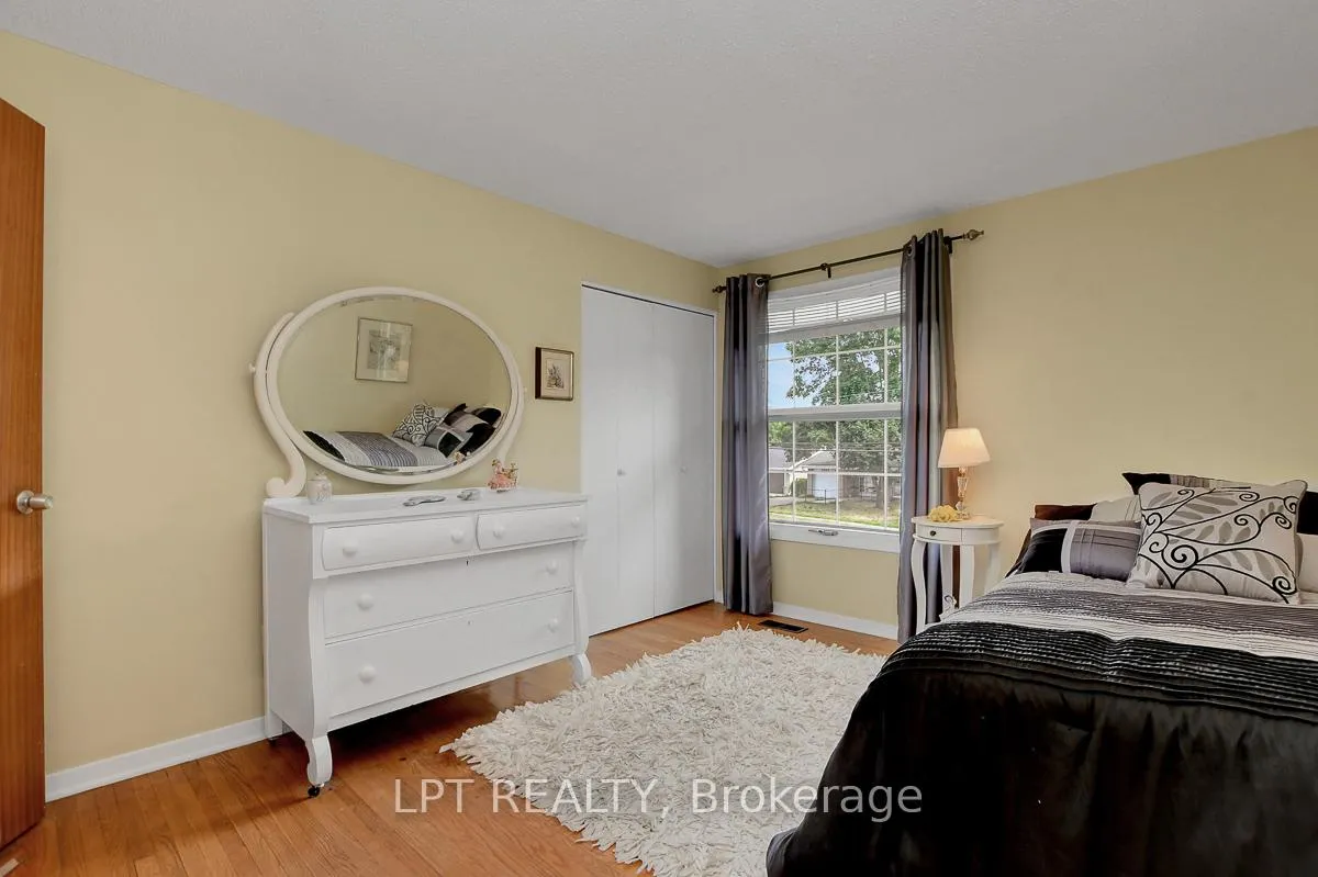 Photo 49 of 3008 McCarthy Road, Ottawa, Riverside Park South — HOMEH