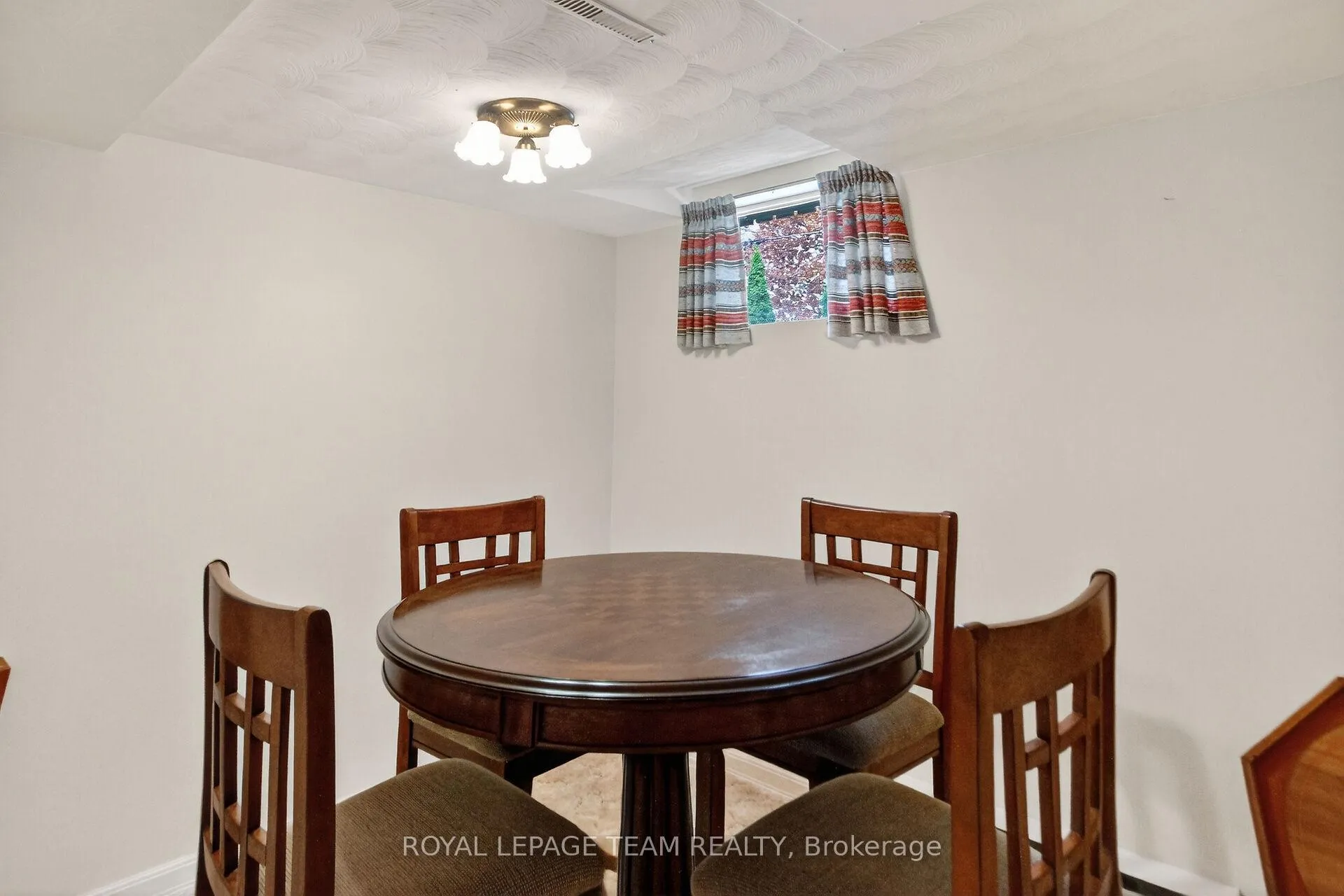 Photo 116 of 1293 Dowler Avenue, Ottawa, Alta Vista — HOMEH